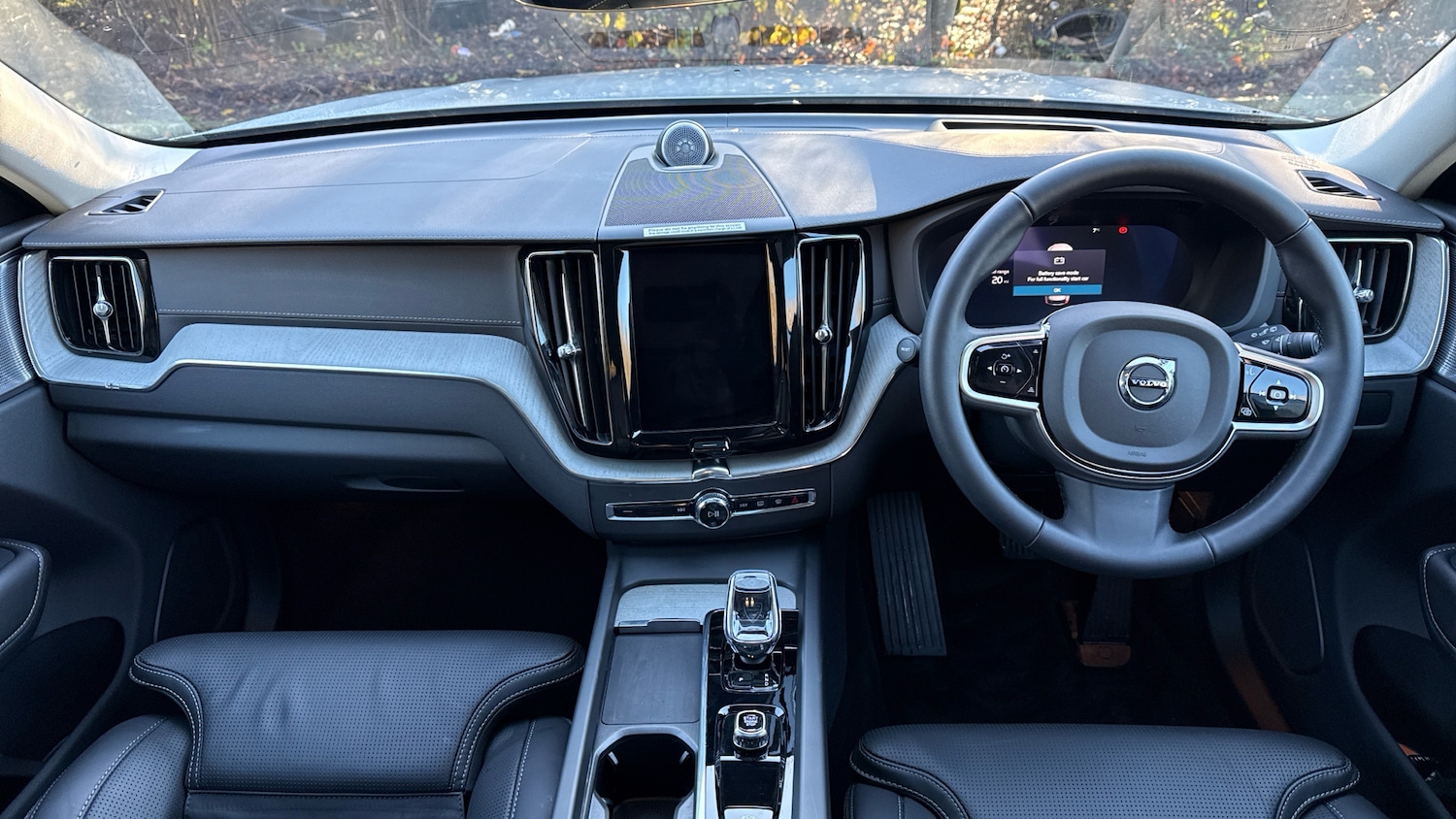 Used Volvo XC60 2025 for sale - 77831626: Photo 5