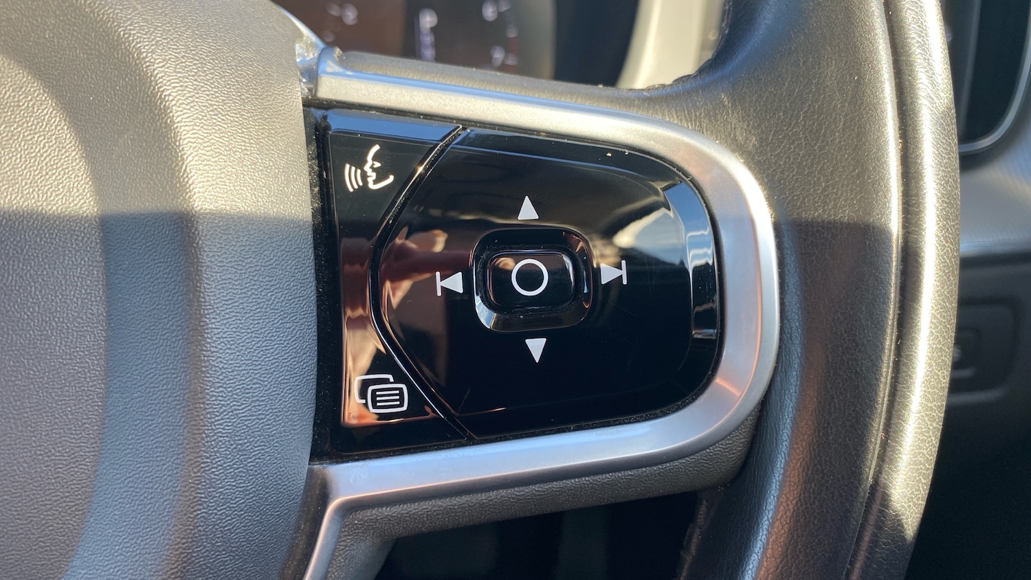 Used Volvo XC60 2019 for sale - 76653279: Photo 18