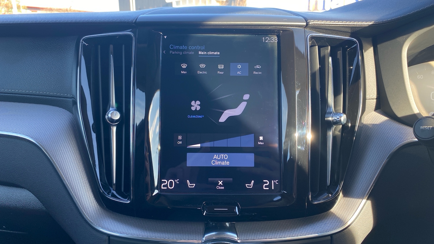 Used Volvo XC60 2019 for sale - 76653279: Photo 26