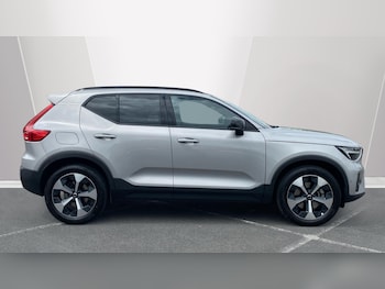 Used Volvo XC40 2023 for sale - 79057206: Photo