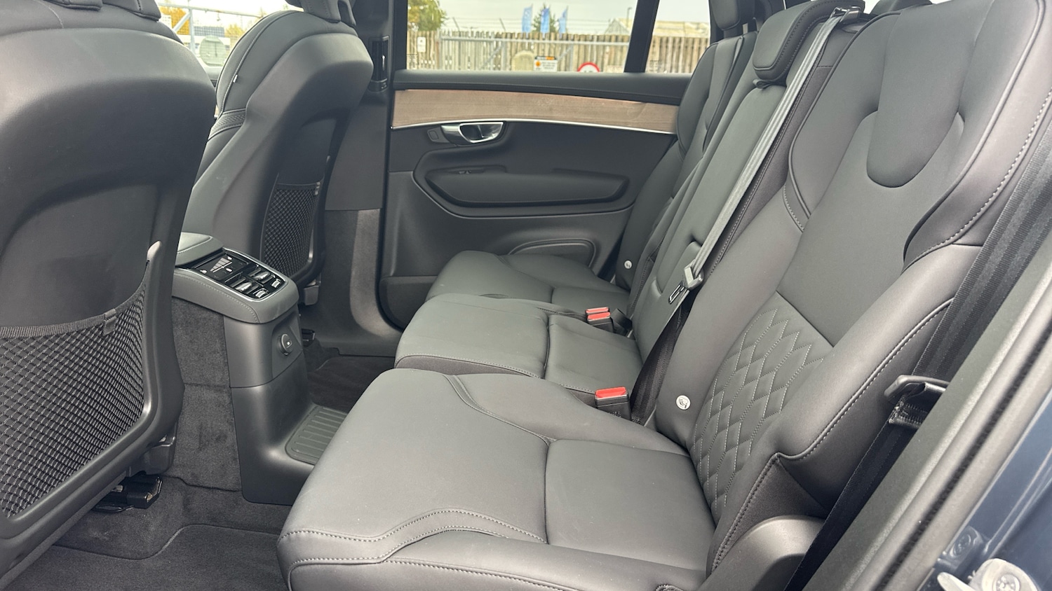 Used Volvo XC90 2025 for sale - 76653247: Photo 10