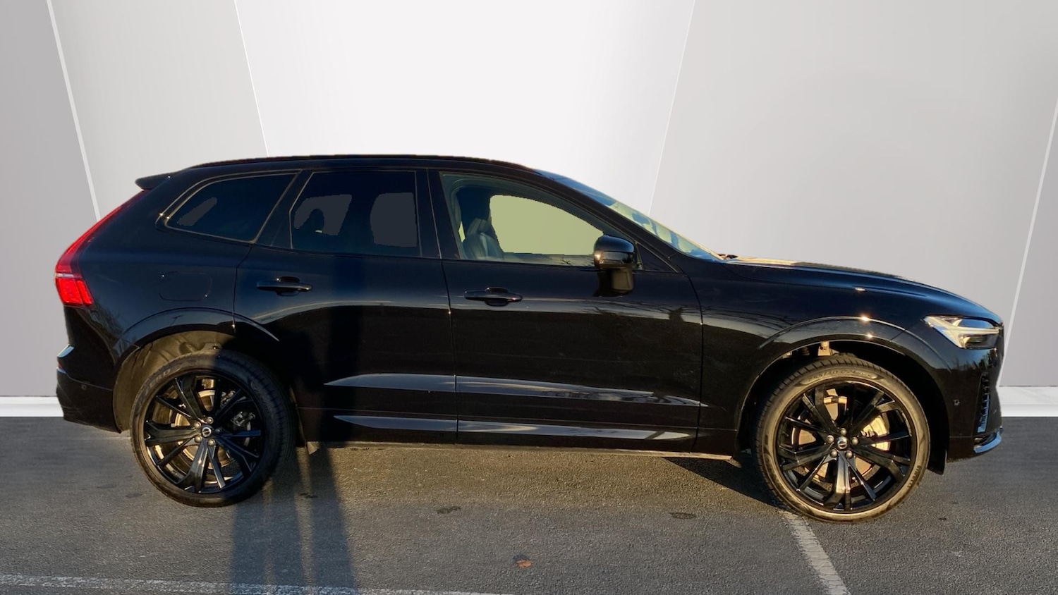 Used Volvo XC60 2025 for sale - 76653207: Photo 3