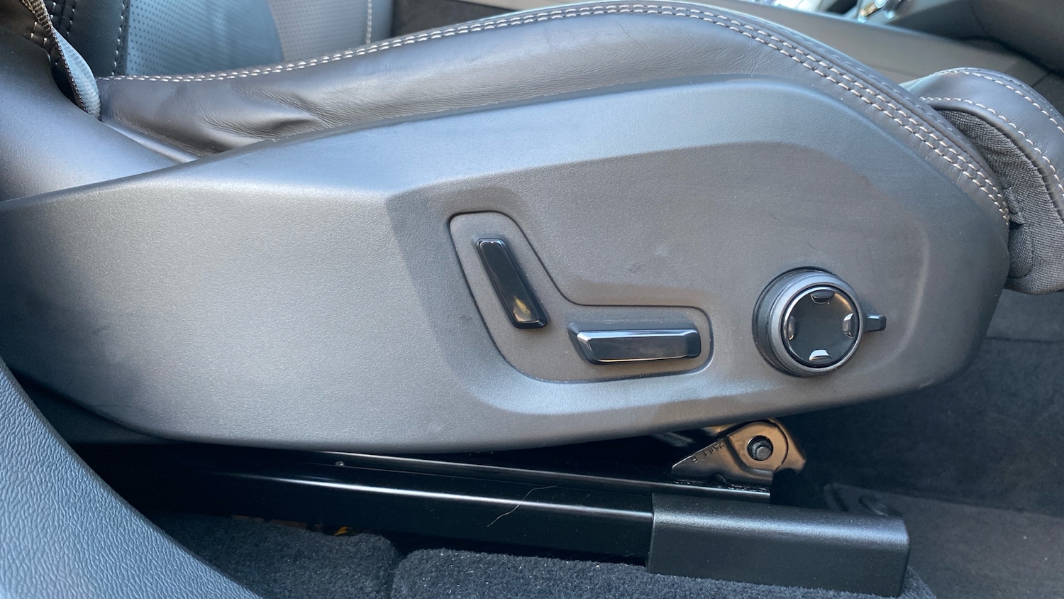 Used Volvo XC60 2025 for sale - 76653207: Photo 37