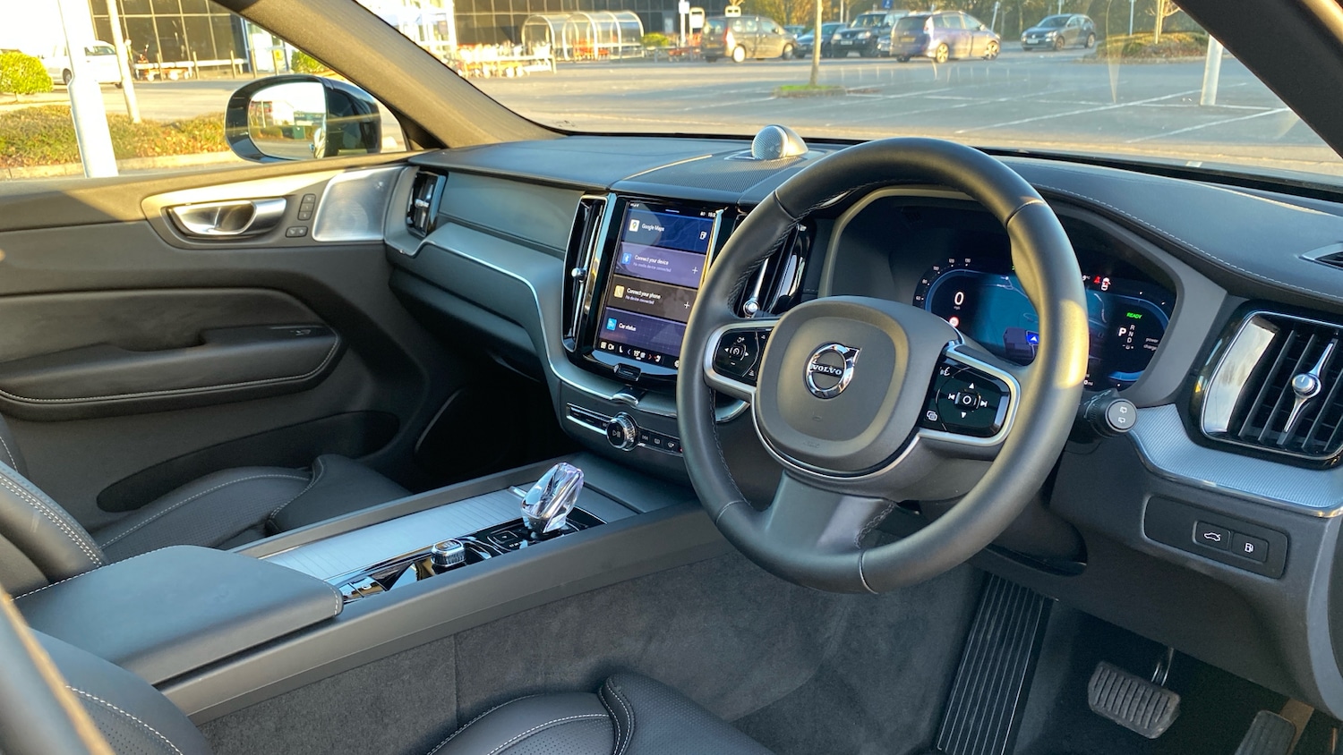 Used Volvo XC60 2025 for sale - 76653207: Photo 4