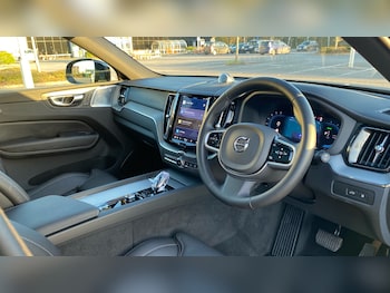 Used Volvo XC60 2025 for sale - 76653207: Photo