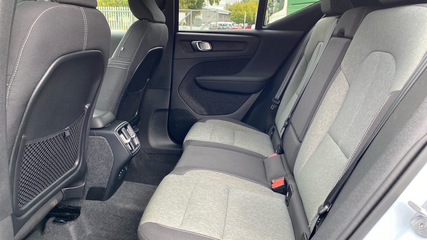 Used Volvo XC40 2023 for sale - 76653337: Photo 10