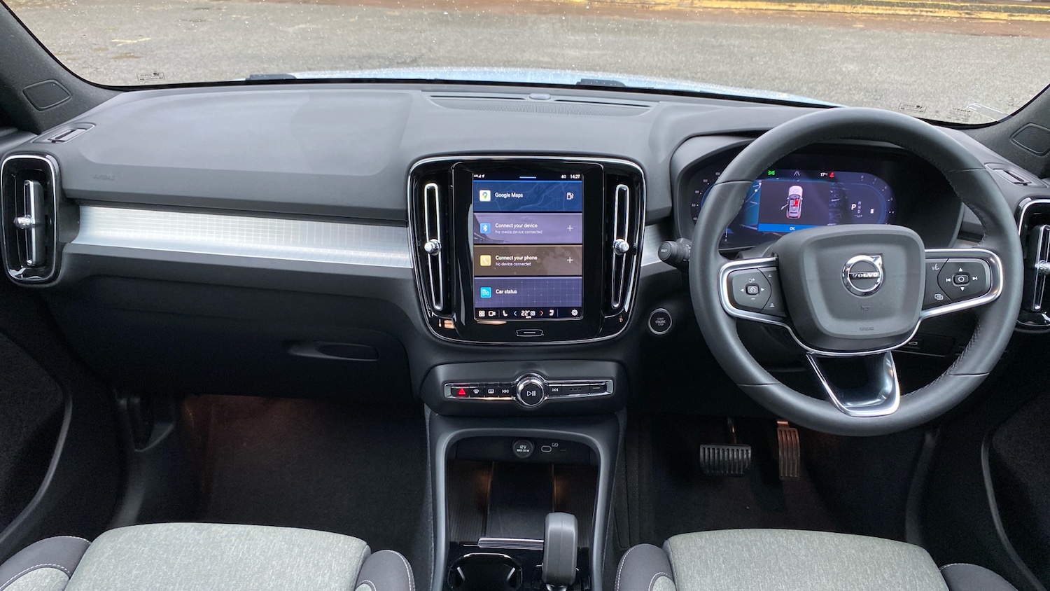 Used Volvo XC40 2023 for sale - 76653337: Photo 20