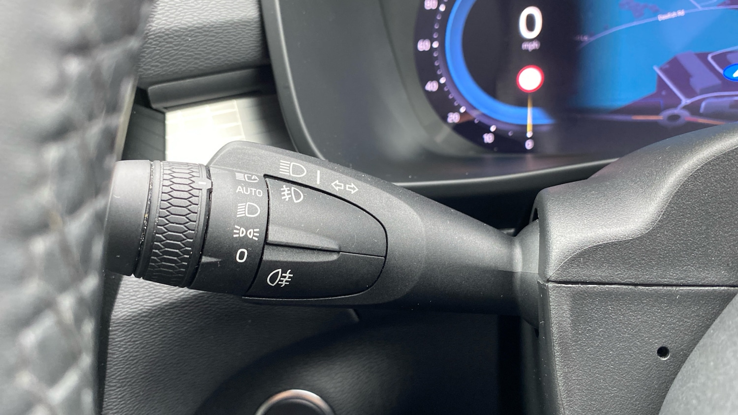 Used Volvo XC40 2023 for sale - 76653337: Photo 23