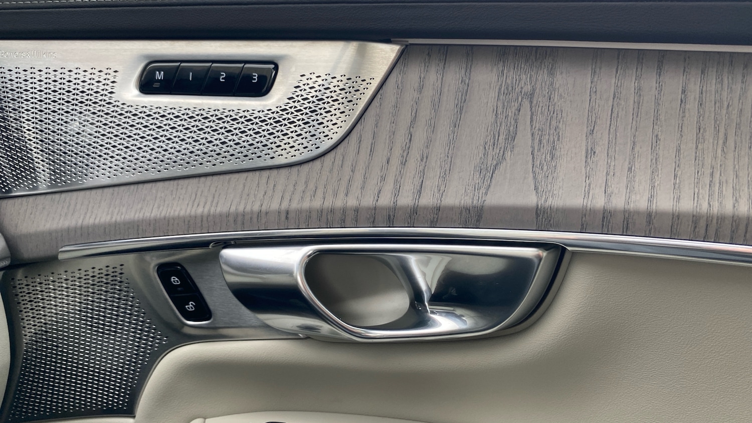 Used Volvo XC90 2025 for sale - 76653245: Photo 15