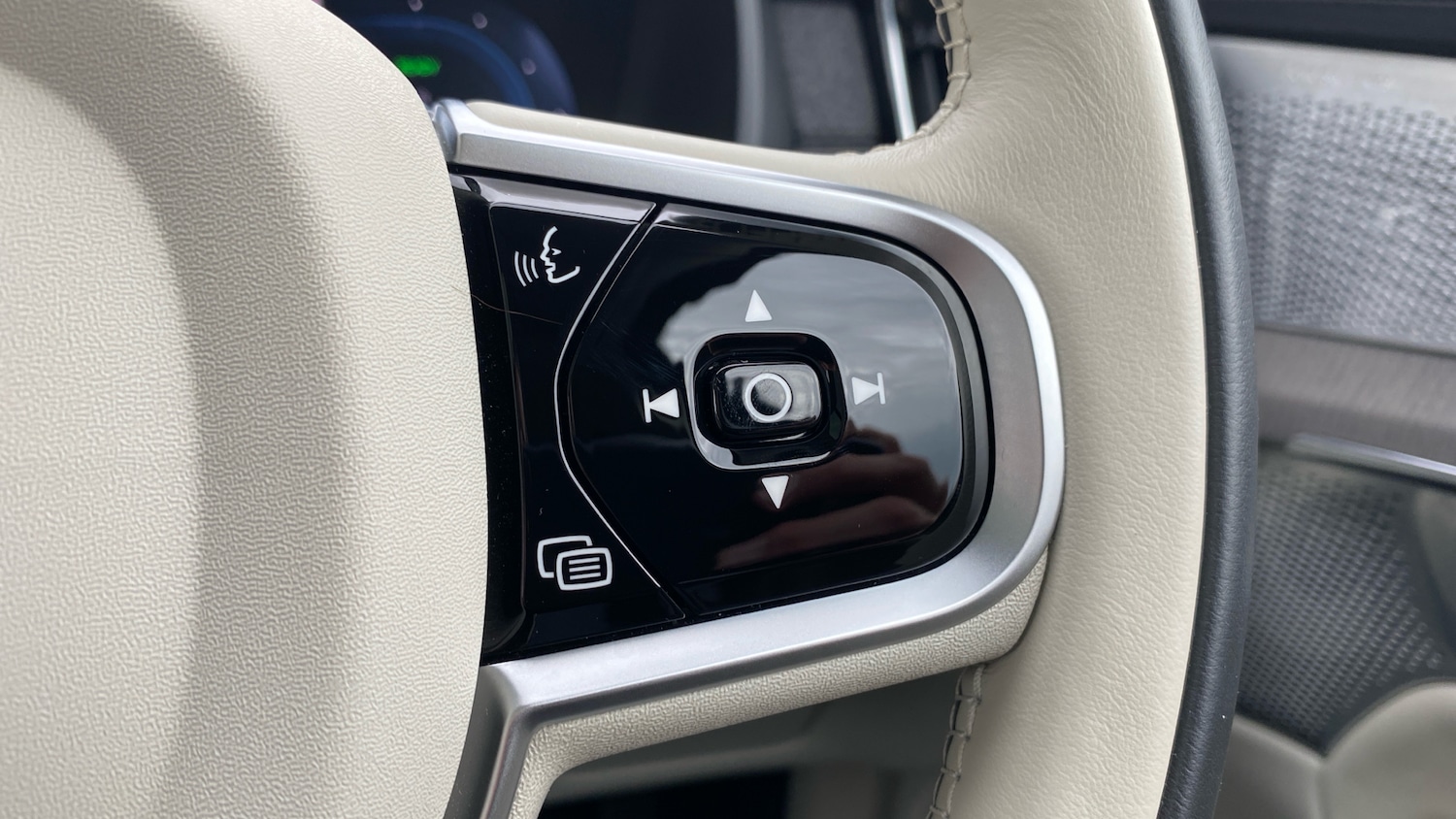 Used Volvo XC90 2025 for sale - 76653245: Photo 19