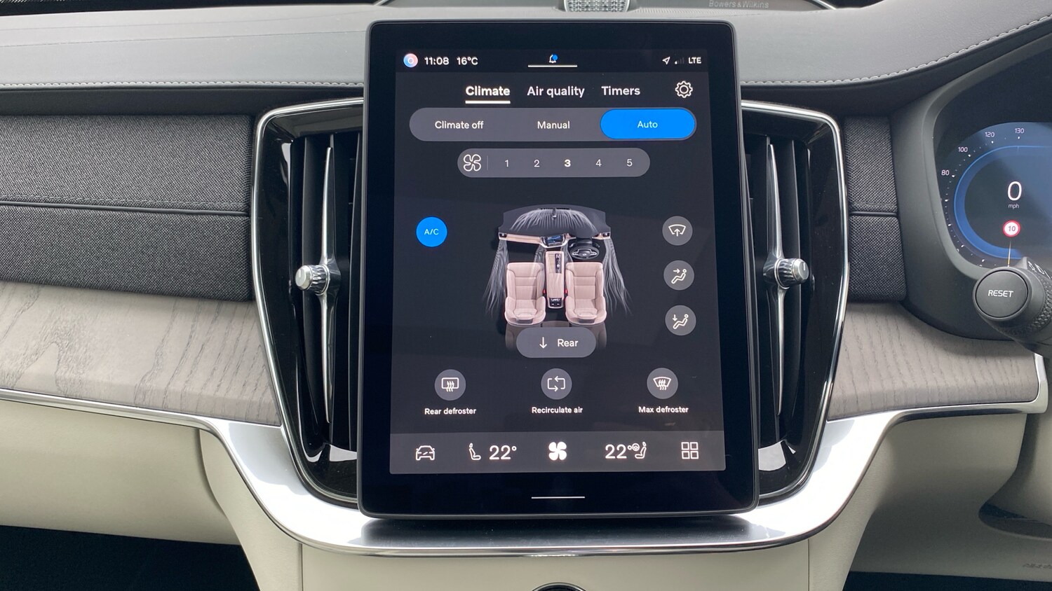 Used Volvo XC90 2025 for sale - 76653245: Photo 35