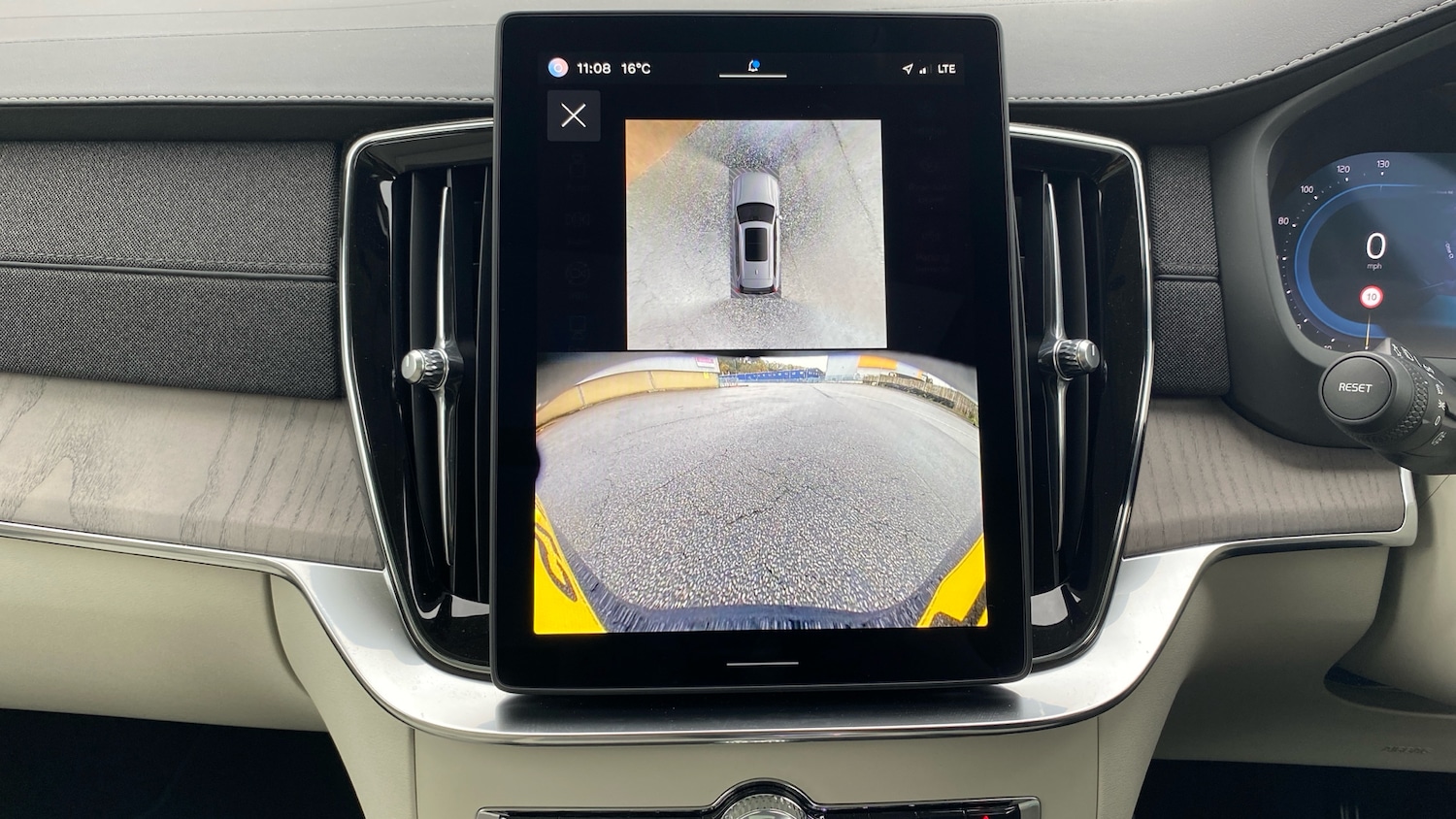 Used Volvo XC90 2025 for sale - 76653245: Photo 39