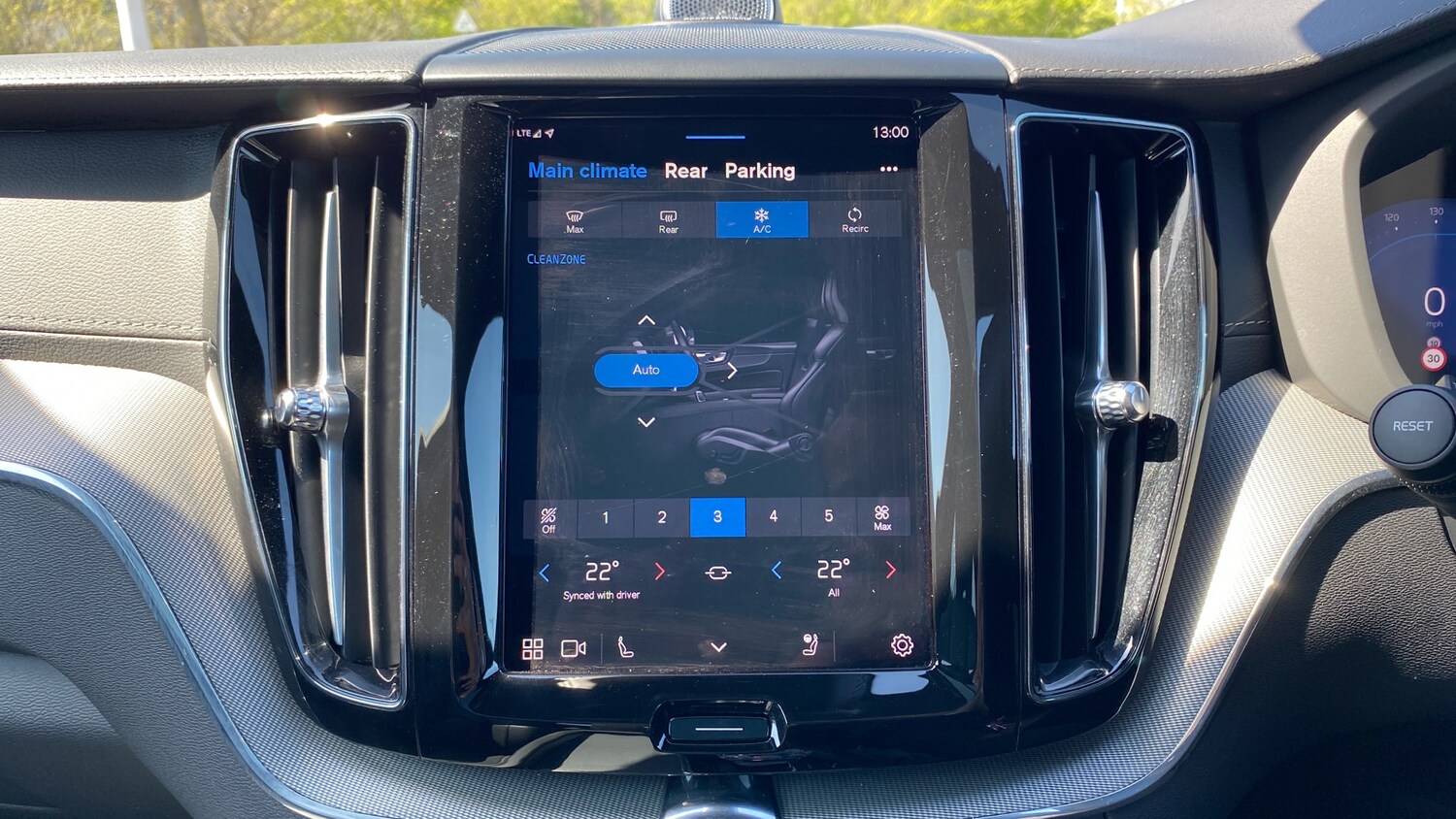 Used Volvo XC60 2025 for sale - 78224025: Photo 18