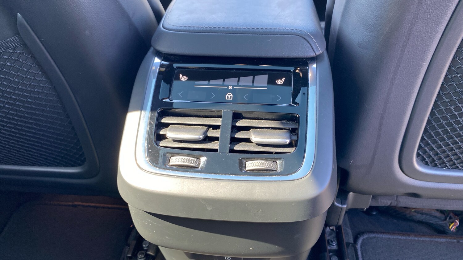 Used Volvo XC60 2025 for sale - 78224025: Photo 42