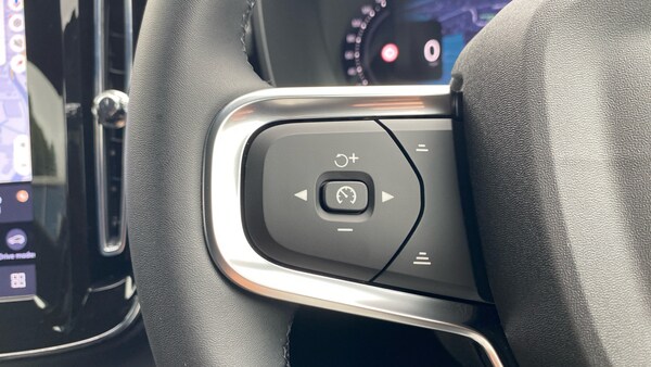 Used Volvo XC40 2025 for sale - 75596096: Photo 18