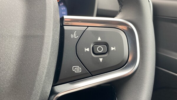 Used Volvo XC40 2025 for sale - 75596096: Photo 19