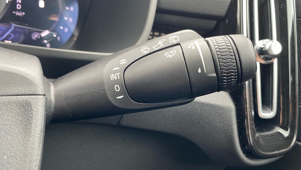 Used Volvo XC40 2025 for sale - 75596096: Photo 24