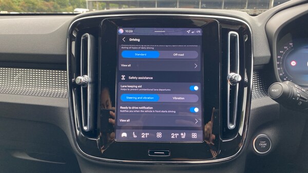 Used Volvo XC40 2025 for sale - 75596096: Photo 29