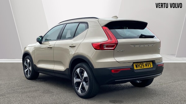 Used Volvo XC40 2025 for sale - 75596096: Photo 2
