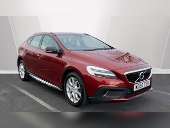 2016 (66) - D2 [120] Cross Country Pro 5dr Geartronic Diesel Hatchback