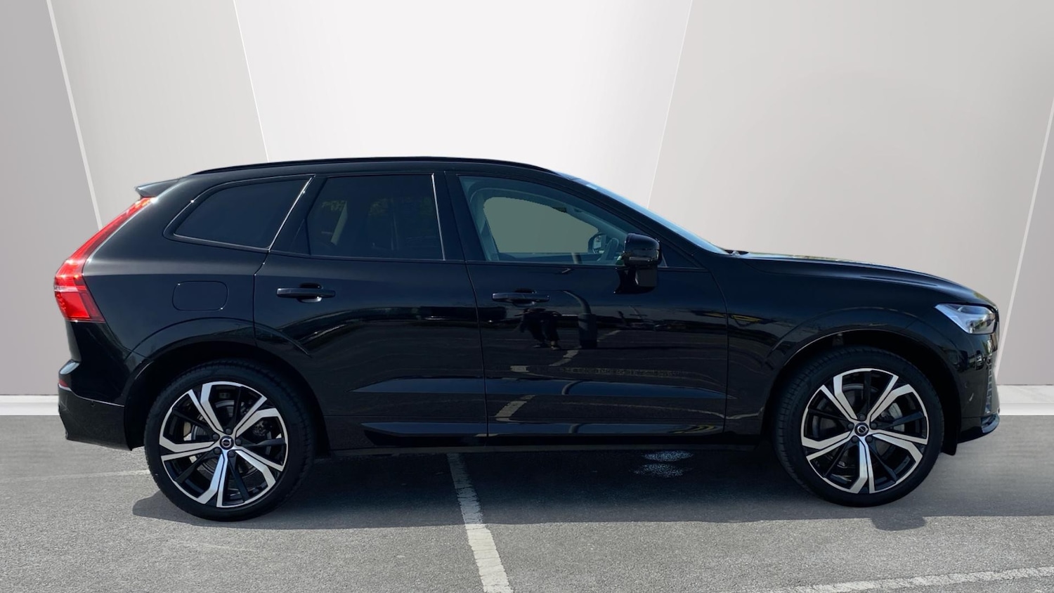 Used Volvo XC60 2024 for sale - 78180157: Photo 3