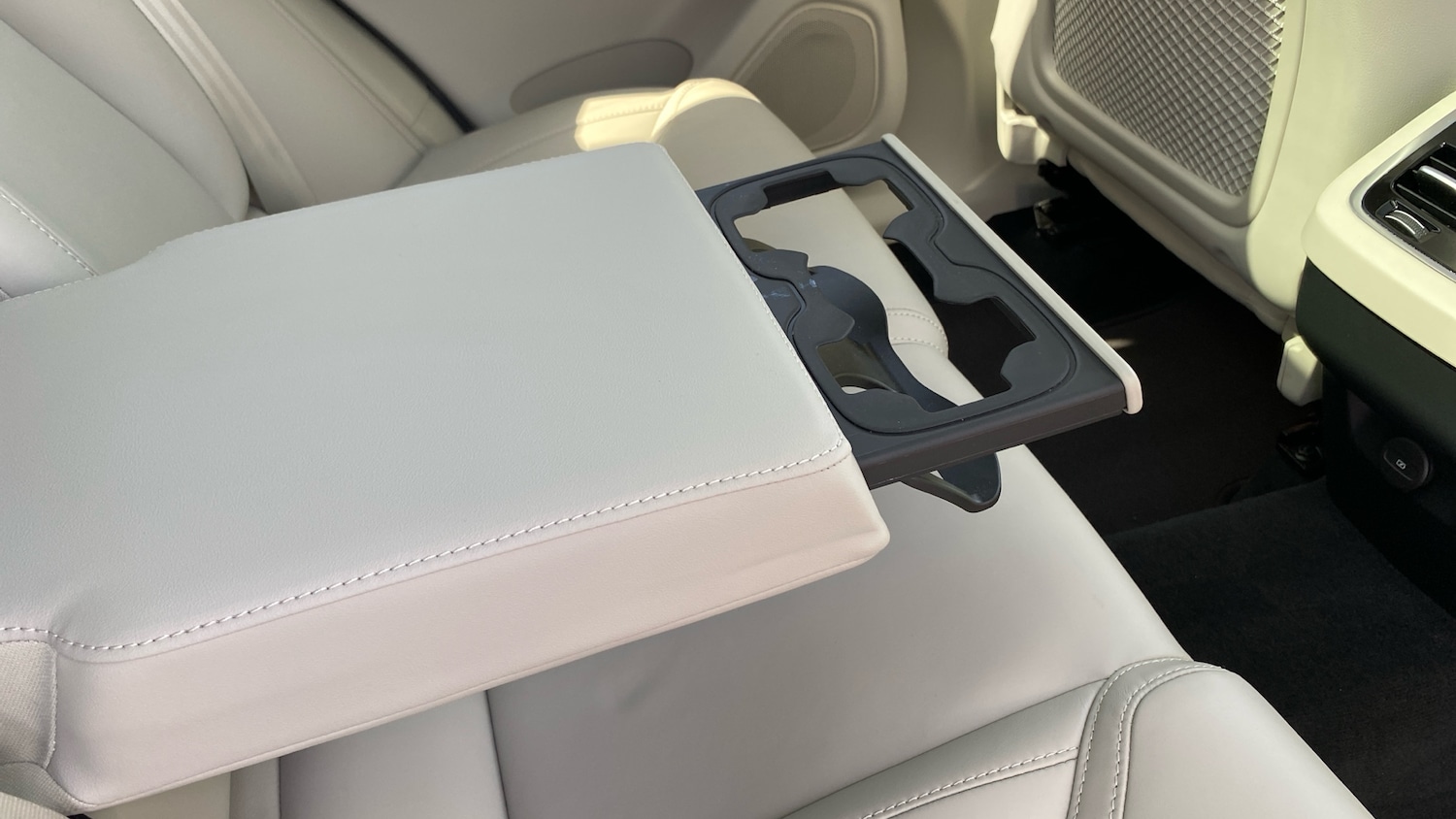 Used Volvo XC60 2024 for sale - 78180157: Photo 41