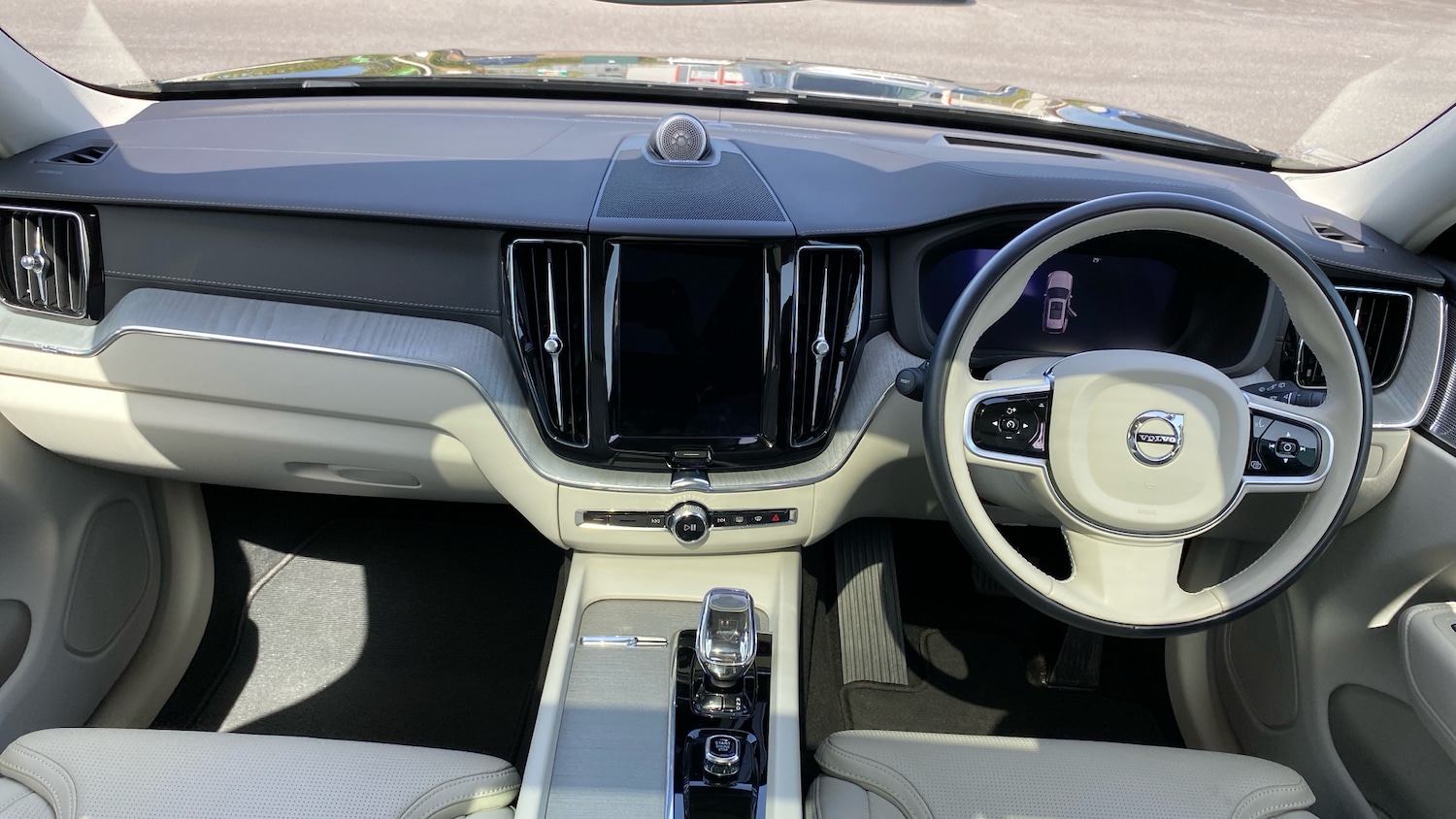 Used Volvo XC60 2024 for sale - 78180157: Photo 5