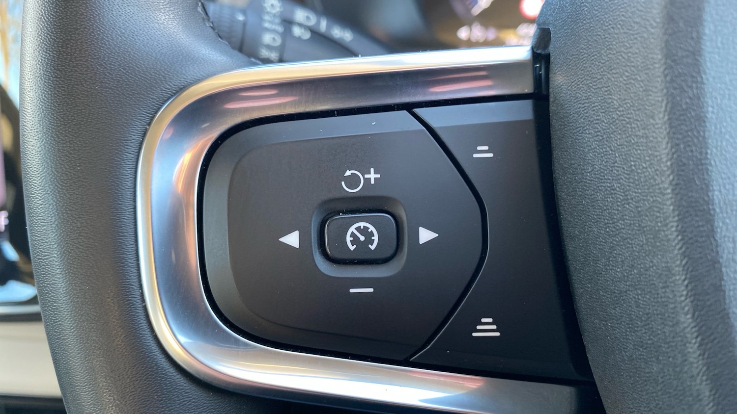 Used Volvo XC40 2022 for sale - 77207345: Photo 18