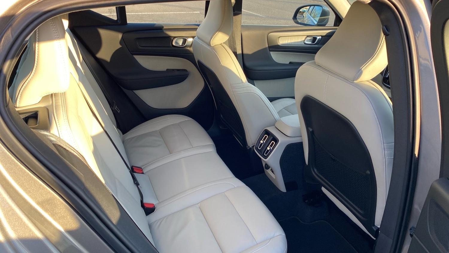 Used Volvo XC40 2022 for sale - 77207345: Photo 25