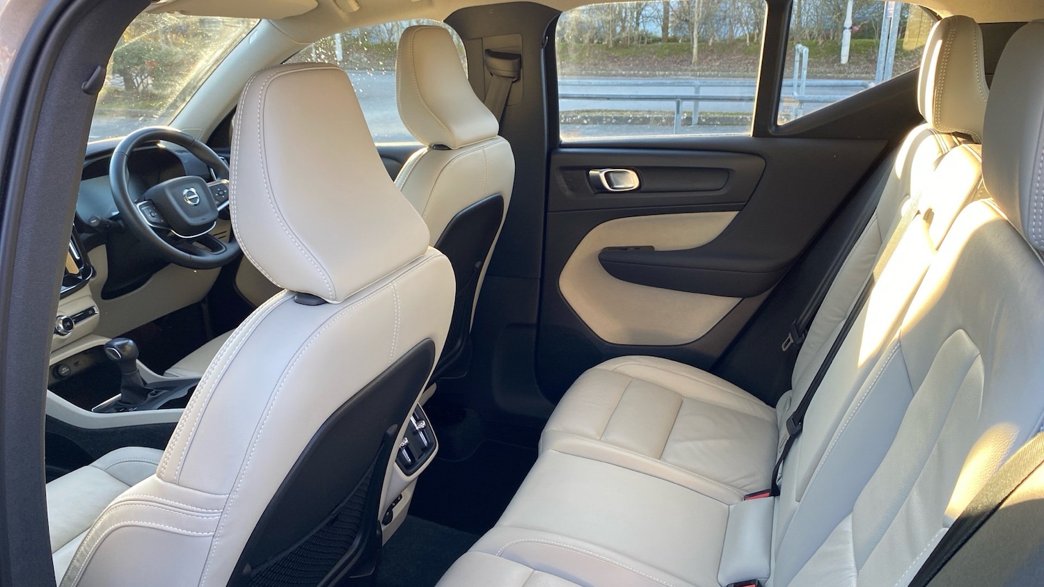 Used Volvo XC40 2022 for sale - 77207345: Photo 6