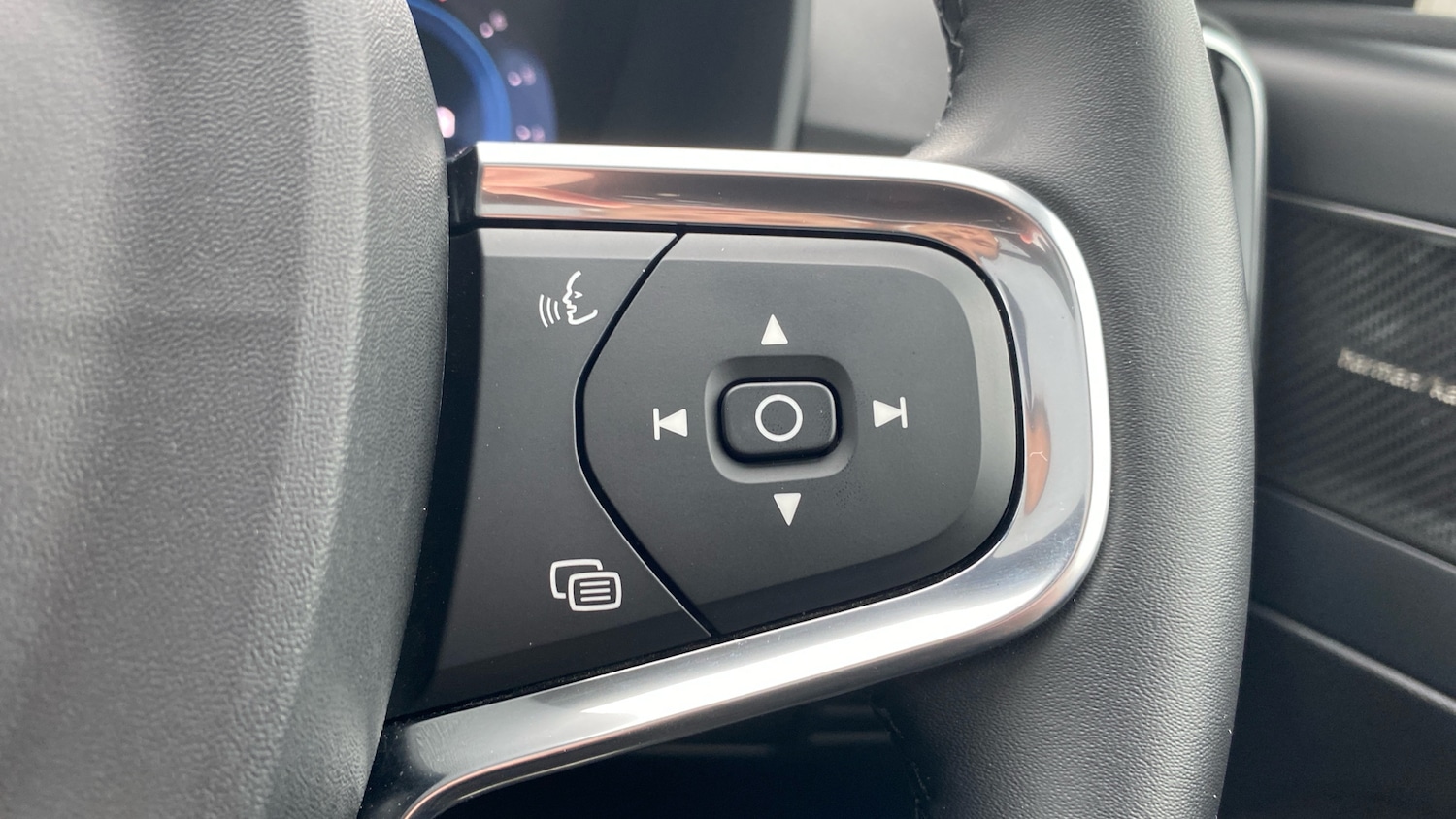 Used Volvo XC40 2024 for sale - 76653286: Photo 19