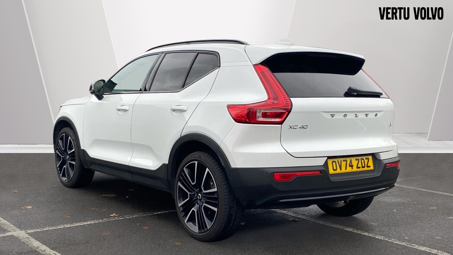 Used Volvo XC40 2024 for sale - 76653286: Photo 2