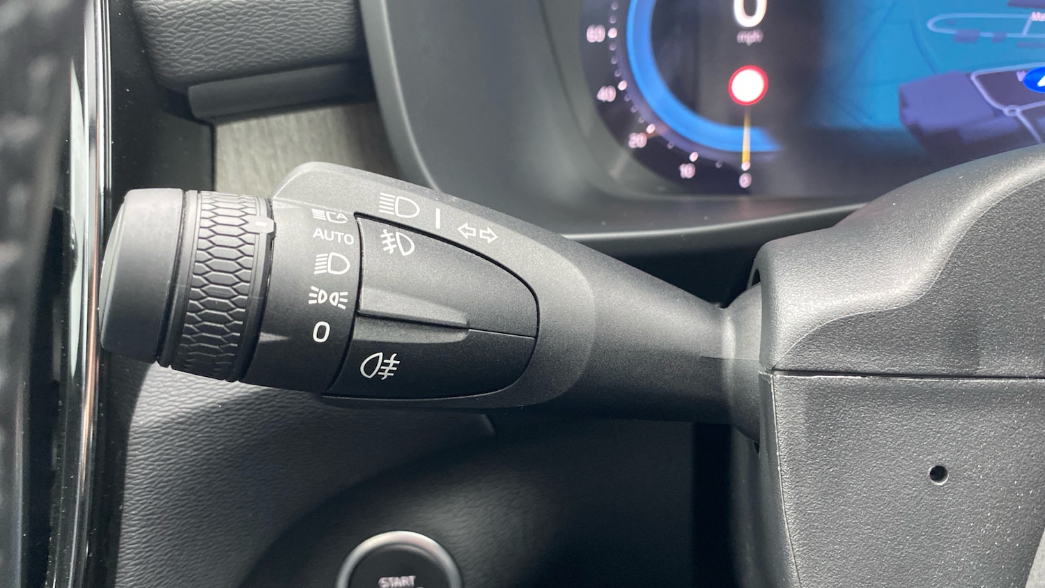 Used Volvo XC40 2024 for sale - 76653286: Photo 23