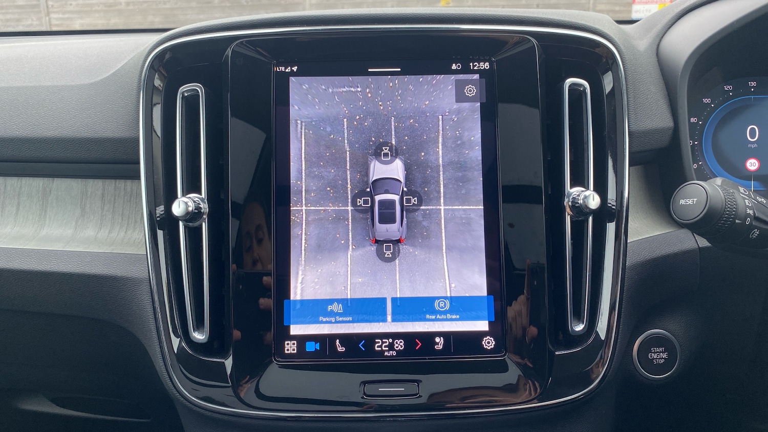 Used Volvo XC40 2024 for sale - 76653286: Photo 31