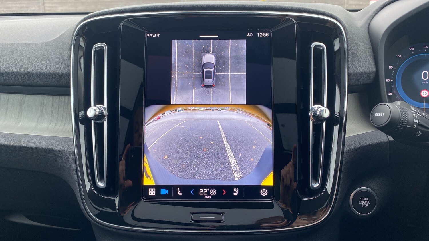 Used Volvo XC40 2024 for sale - 76653286: Photo 32