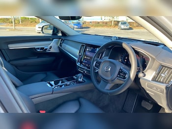 Used Volvo V90 2022 for sale - 76653336: Photo