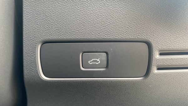 Used Volvo XC40 2023 for sale - 75241738: Photo 39
