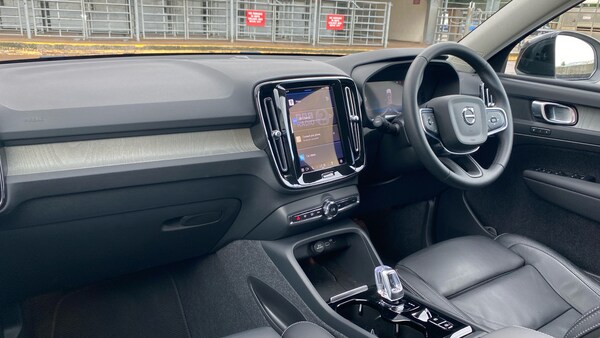 Used Volvo XC40 2023 for sale - 75241738: Photo 4