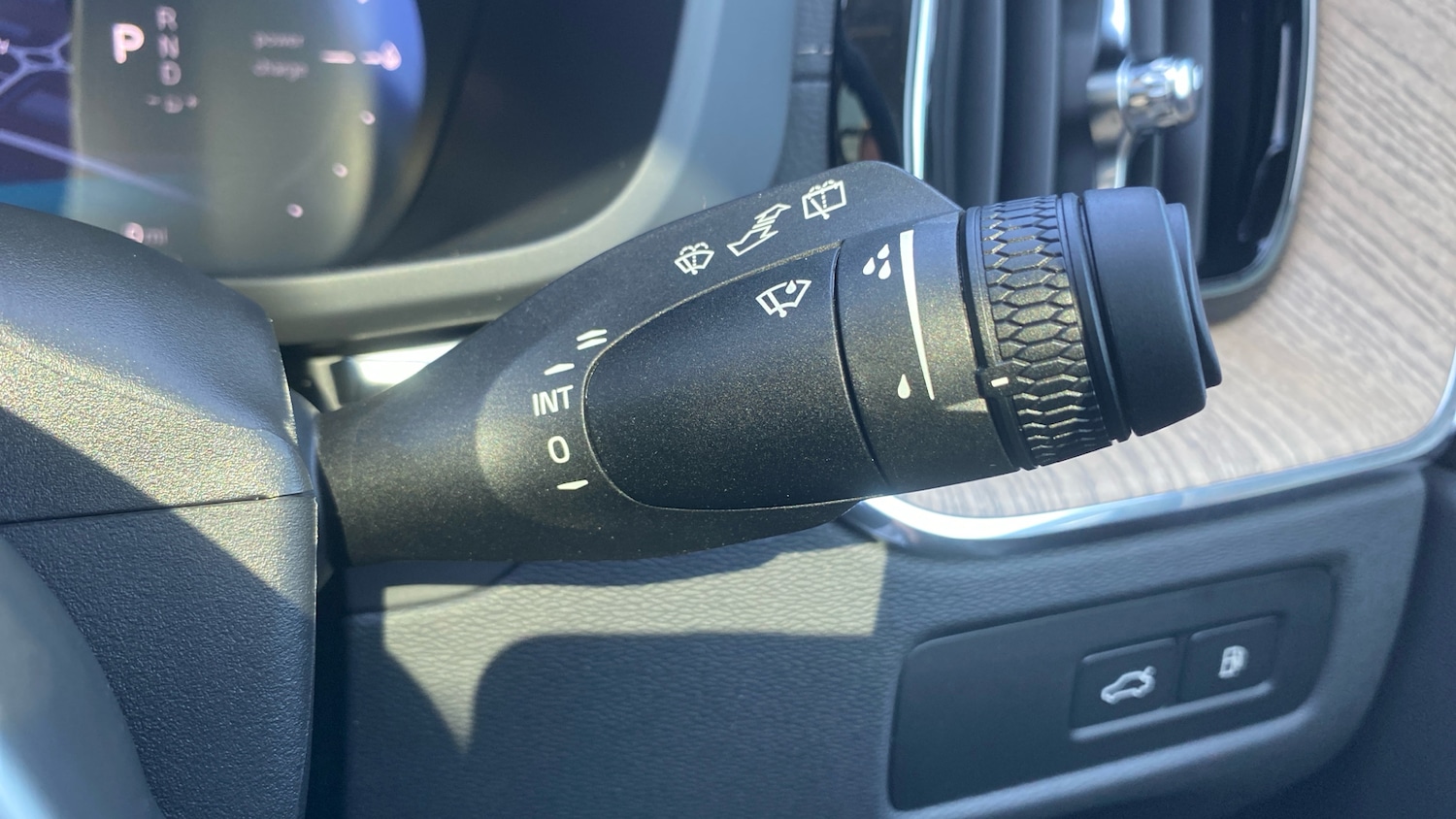 Used Volvo XC60 2025 for sale - 77465564: Photo 24