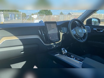 Used Volvo XC60 2025 for sale - 77465564: Photo