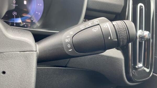 Used Volvo XC40 2024 for sale - 75304399: Photo 24