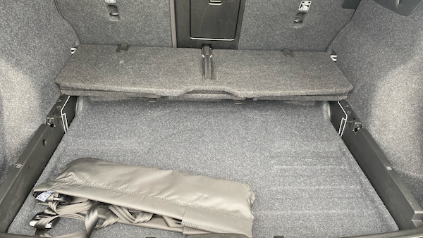 Used Volvo XC40 2024 for sale - 75304399: Photo 42