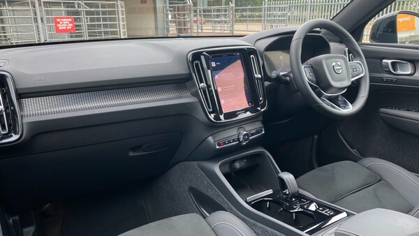 Used Volvo XC40 2024 for sale - 75304399: Photo 4