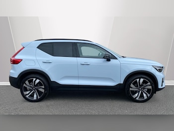 Used Volvo XC40 2025 for sale - 77847690: Photo