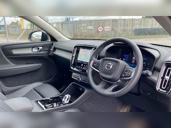 Used Volvo XC40 2025 for sale - 77847690: Photo