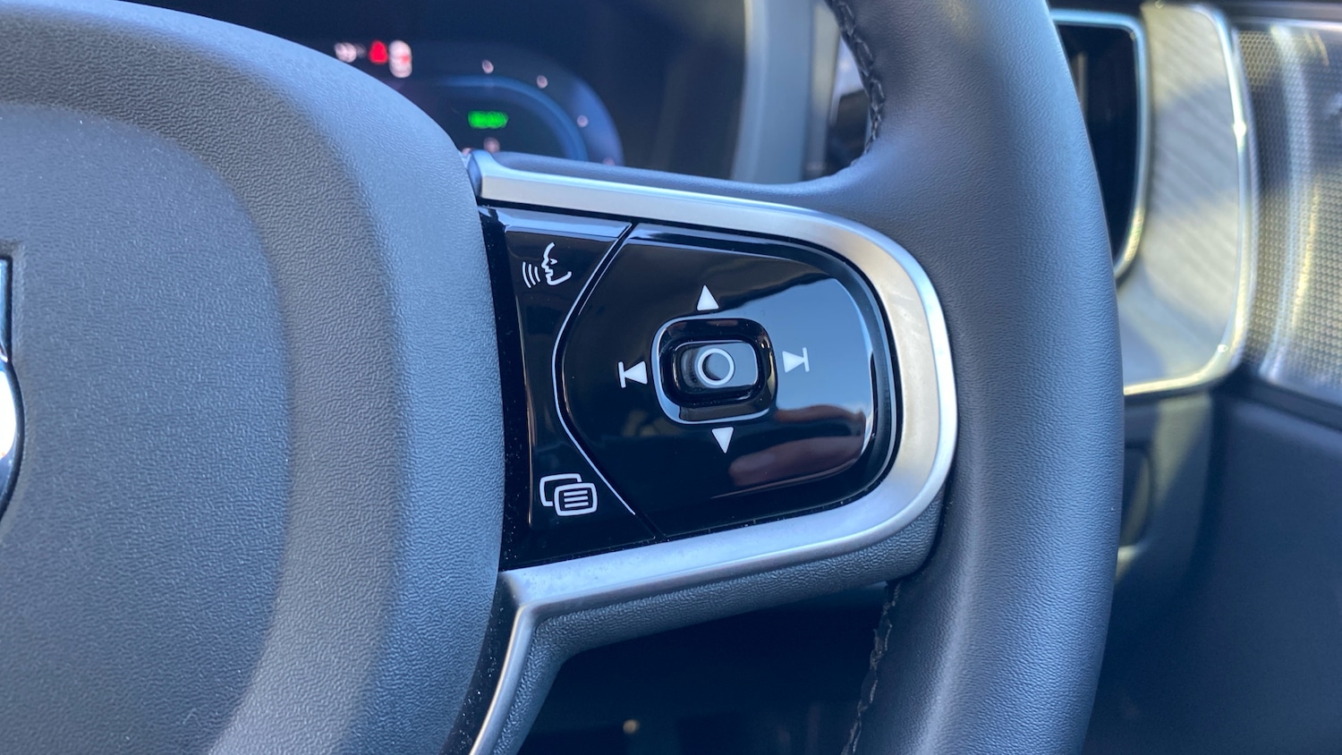 Used Volvo XC60 2025 for sale - 77462332: Photo 19