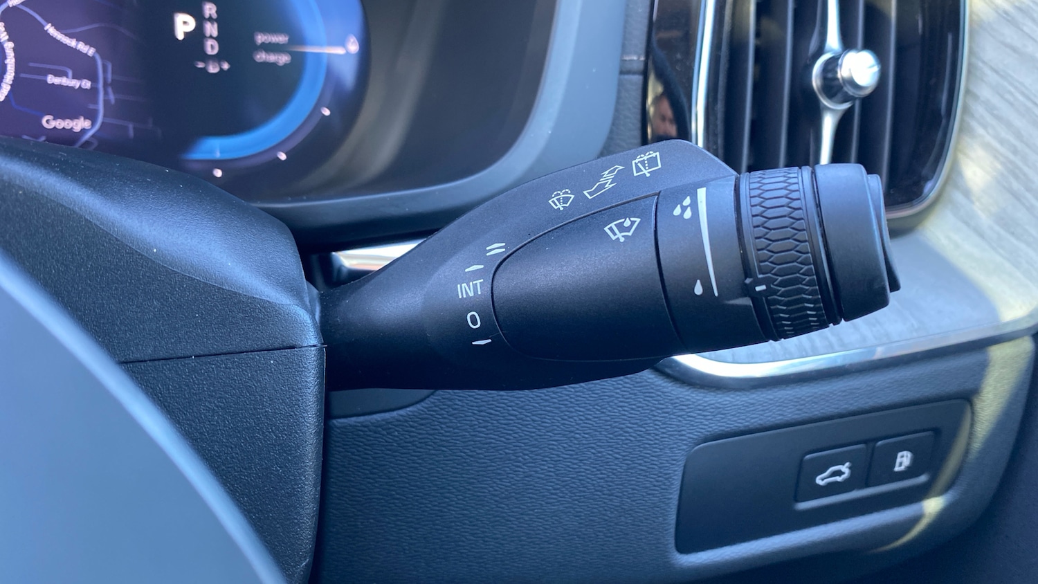 Used Volvo XC60 2025 for sale - 77462332: Photo 24