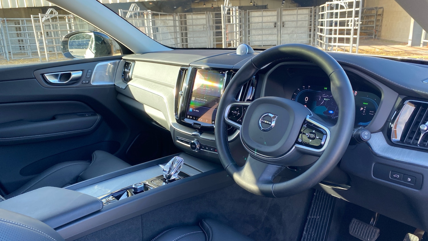 Used Volvo XC60 2025 for sale - 77462332: Photo 5