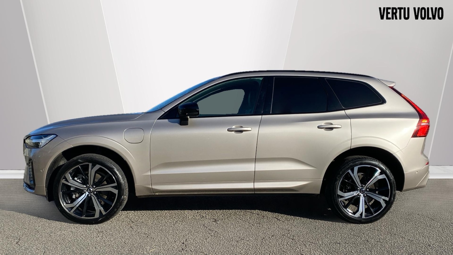 Used Volvo XC60 2025 for sale - 77462332: Photo 8