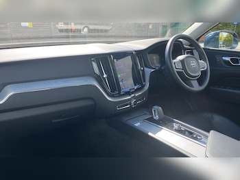 Used Volvo XC60 2023 for sale - 75983020: Photo